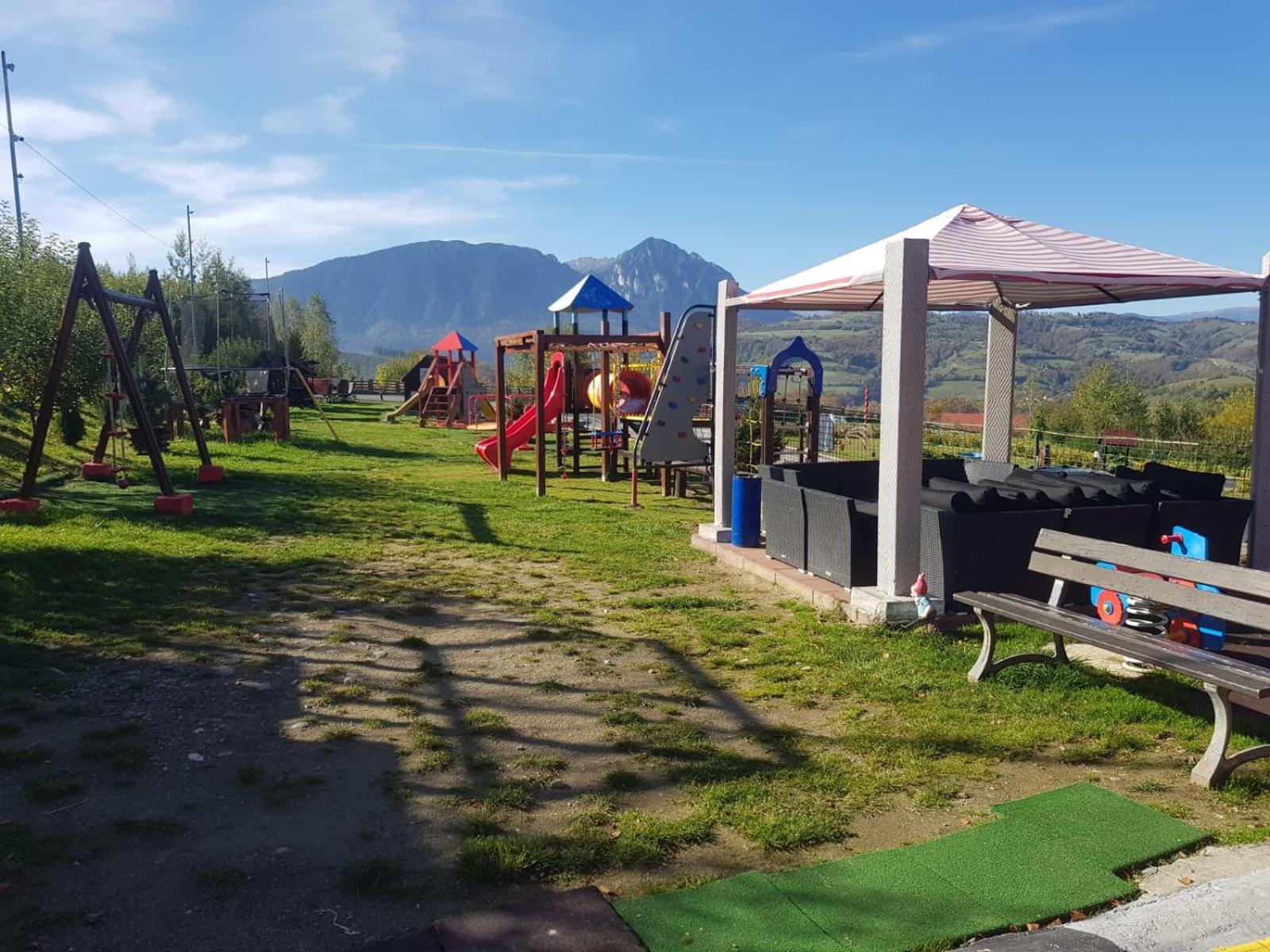 Pension Chalet Poiana Marului Ranch Eksteriør bilde