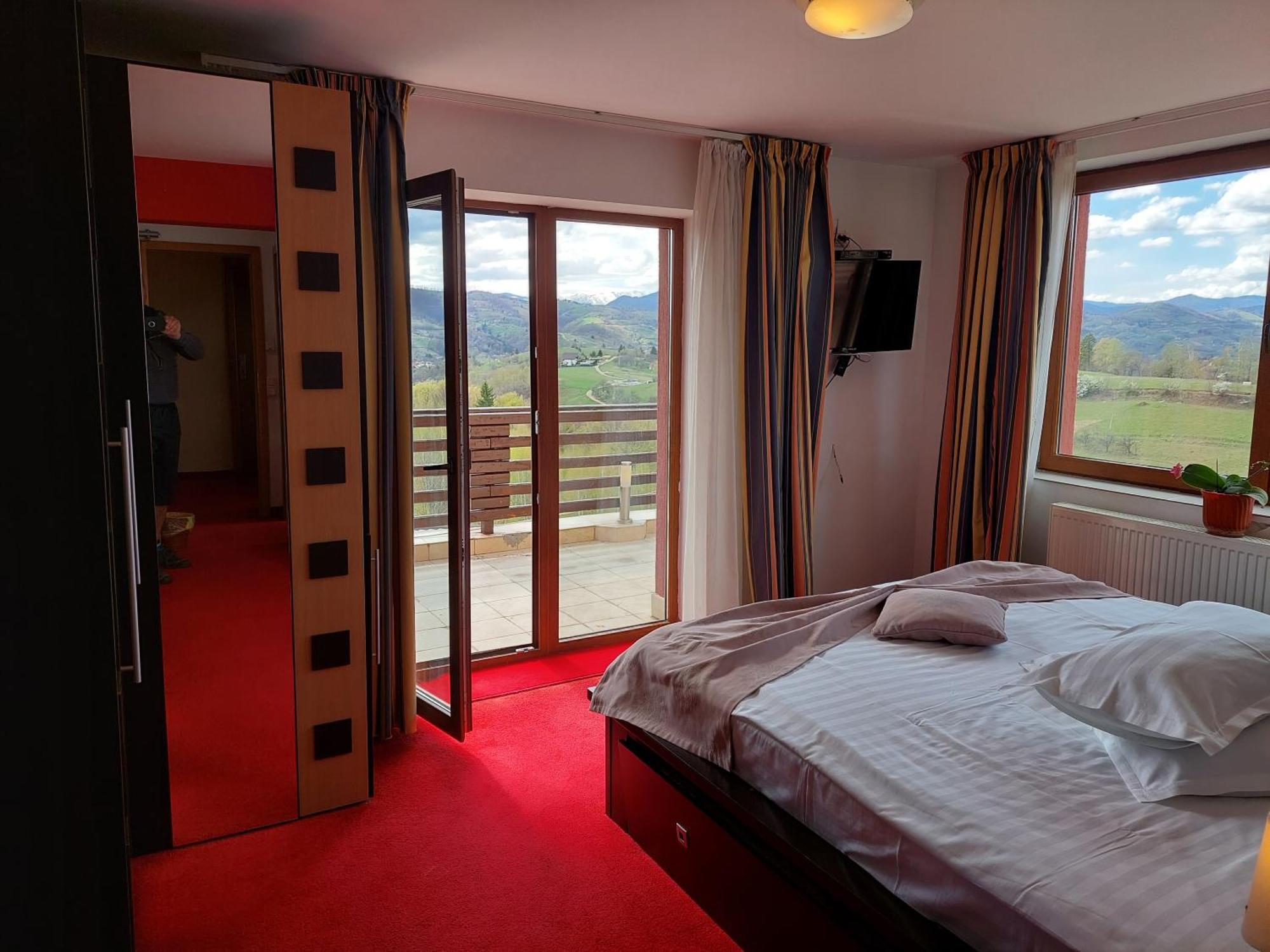 Pension Chalet Poiana Marului Ranch Eksteriør bilde