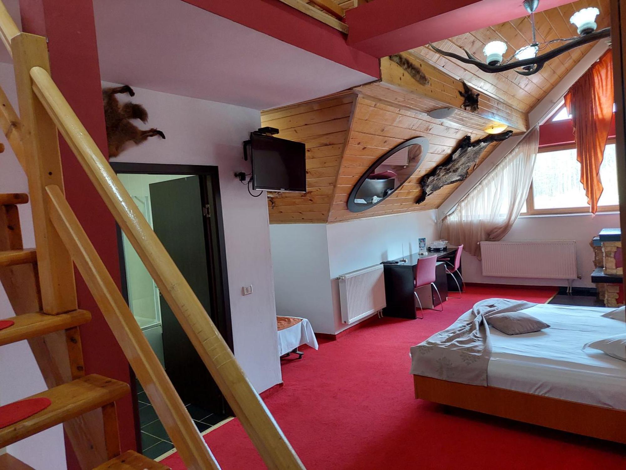 Pension Chalet Poiana Marului Ranch Eksteriør bilde